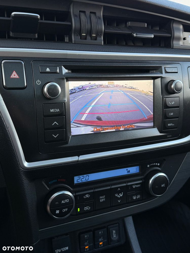 Toyota Auris 2.0 D-4D Premium Comfort - 7