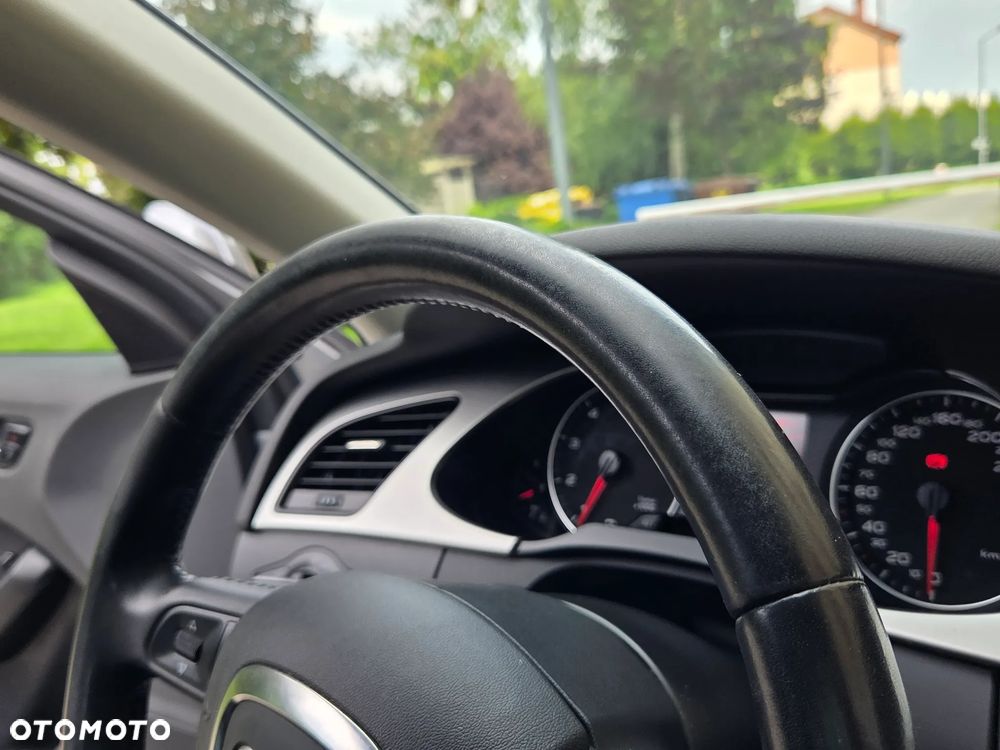 Audi A4 Limousine 1.8 TFSI Attraction - 28
