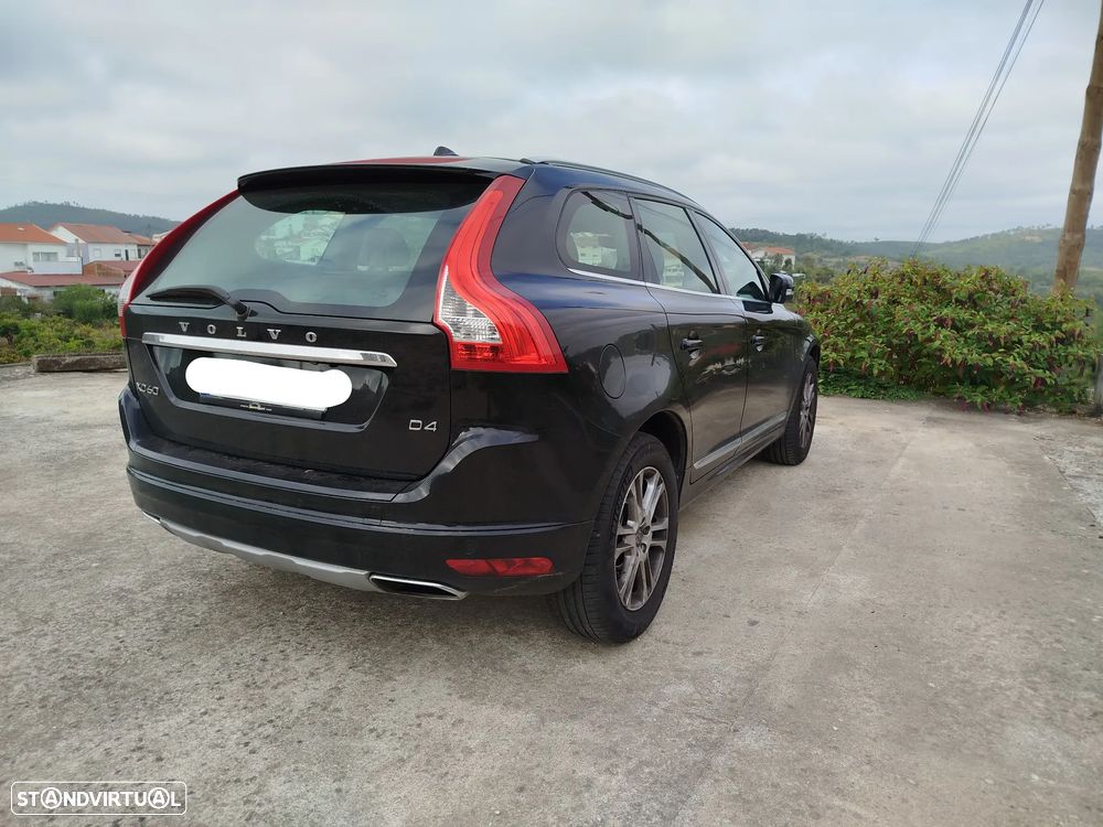 Volvo XC 60 2.0 D4 Momentum Geartronic - 2
