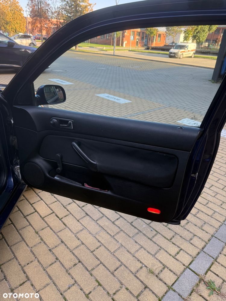 Volkswagen Golf 1.9 TDI Q - 26