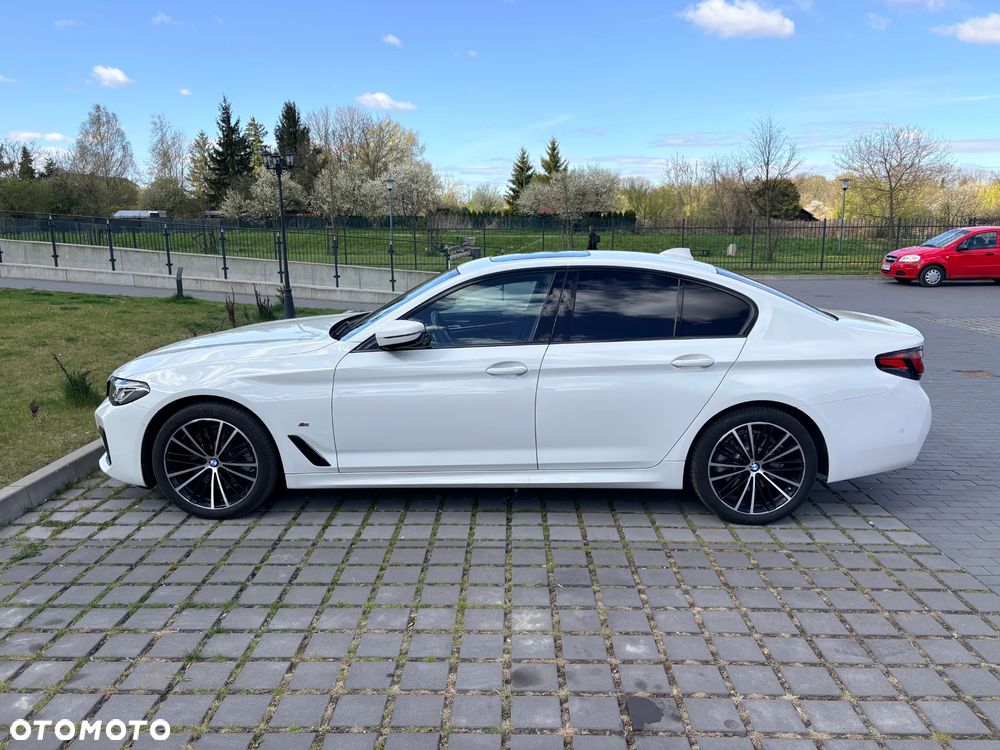 BMW Seria 5 520d xDrive MHEV M Sport sport - 5