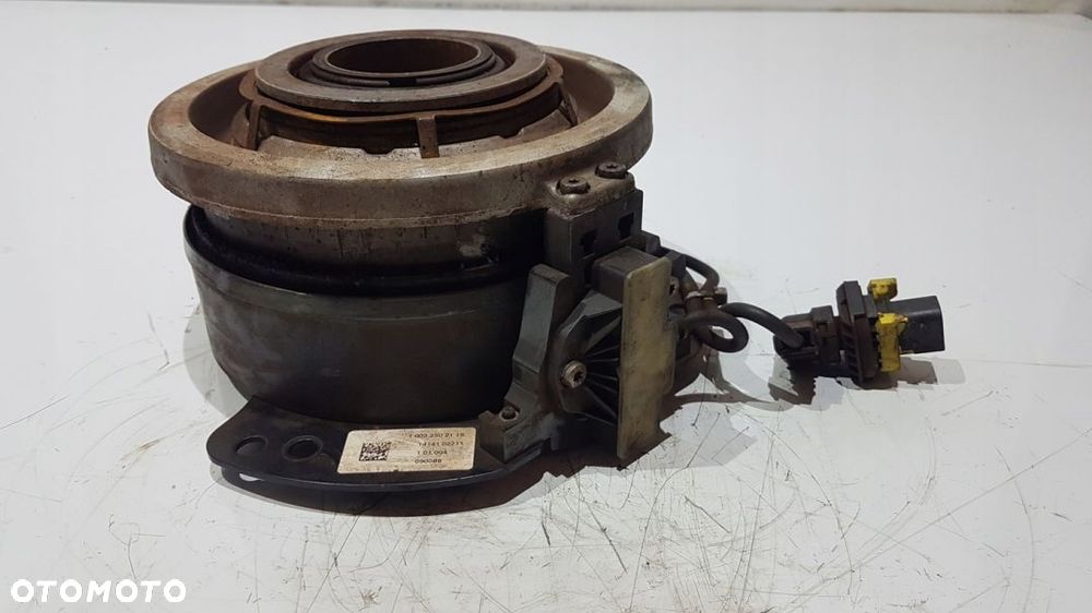 WYSPRZĘGLIK ŁOŻYSKO OPOROWE SPRZĘGŁA ACTROS MP4 - 3