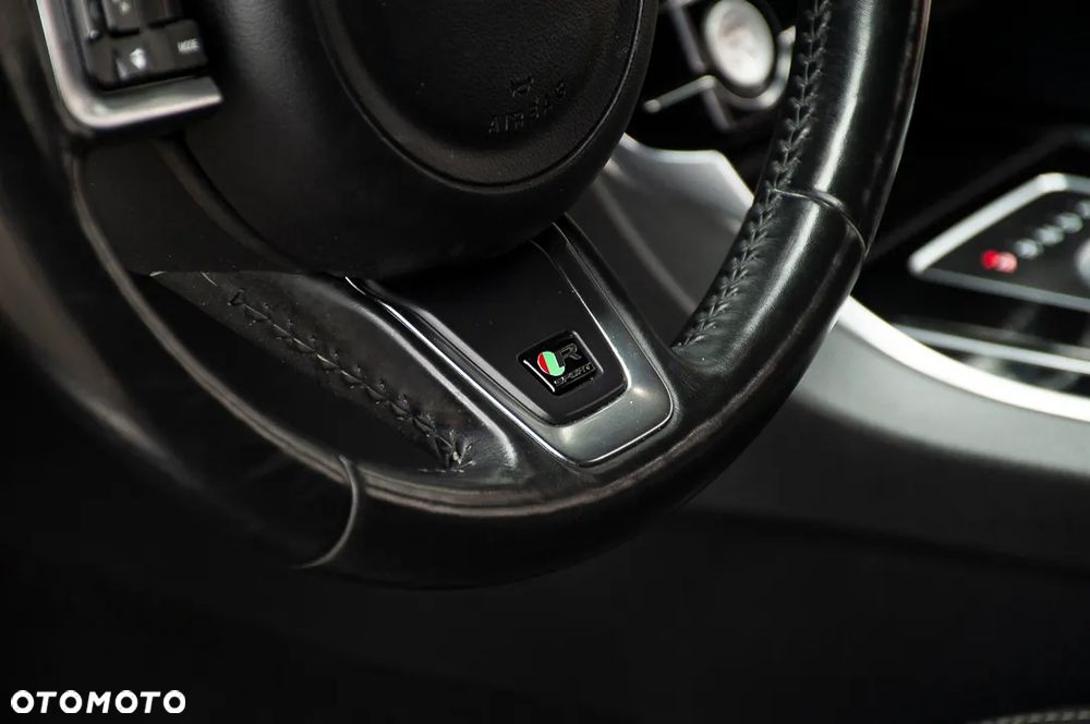 Jaguar XE - 28