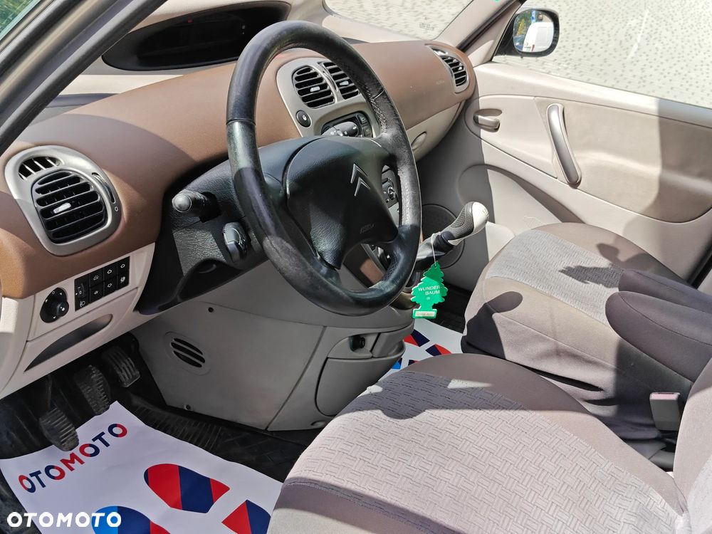 Citroën Xsara Picasso 1.8i Exclusive - 10