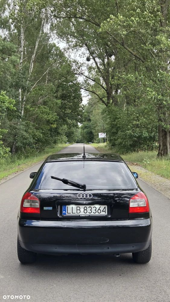 Audi A3 Sportback 1.9 TDI Ambiente - 4