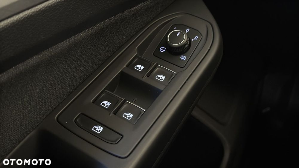 Volkswagen Golf 2.0 TDI Life - 25