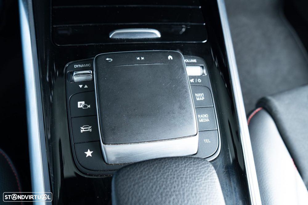 Mercedes-Benz GLA 250 e 8G-DCT AMG Line - 33