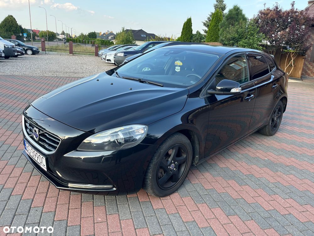 Volvo V40 D4 Momentum - 1