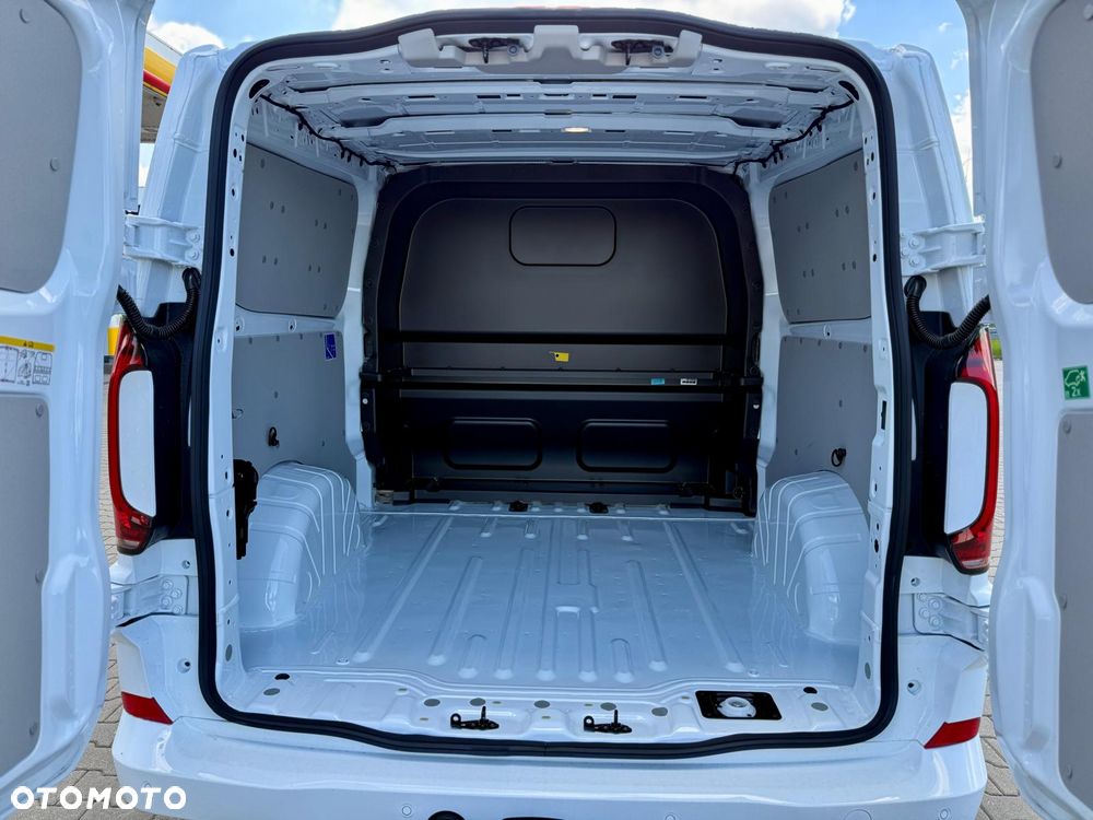 Volkswagen Transporter Furgon Plus - 32