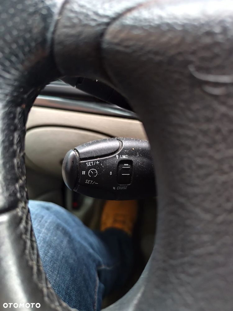 Citroën C5 II 2.2 HDi SX - 8