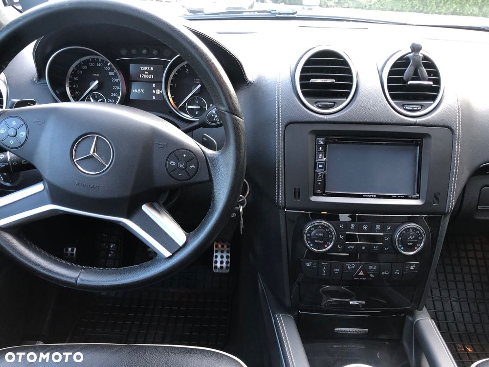 Mercedes-Benz ML 350 BlueTEC 4Matic 7G-TRONIC DPF Grand Edition - 22