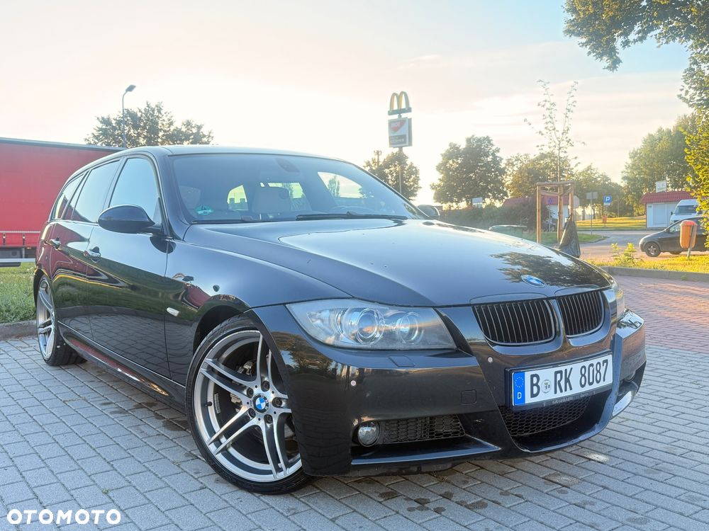BMW Seria 3 320i - 1