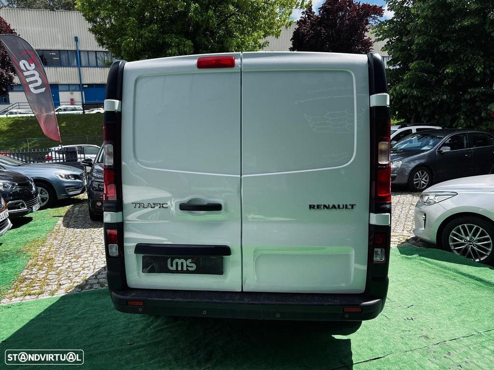 Renault Trafic 1.6 dCi L2H1 1.2T SS - 7