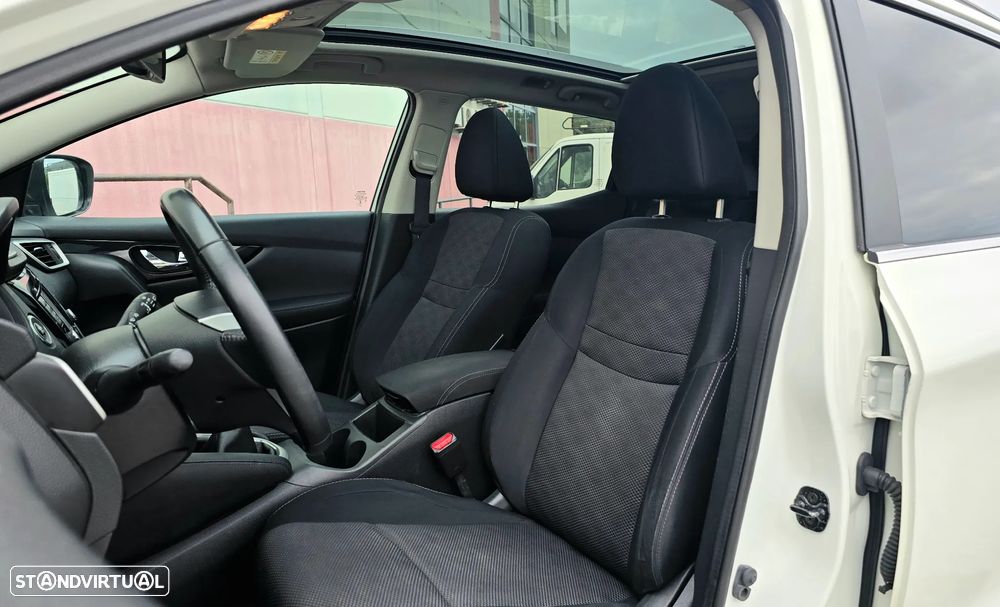 Nissan Qashqai 1.2 DIG-T N-Connecta RS 18 - 11