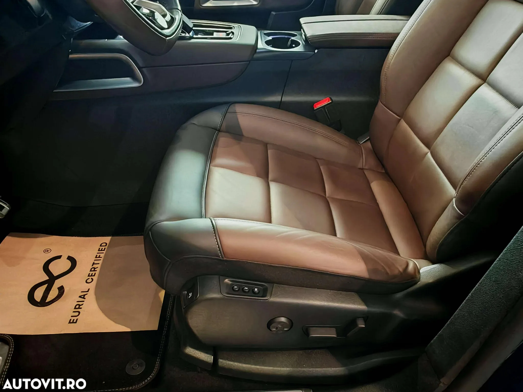 Citroën C5 Aircross Hybrid 225 e.EAT8 SHINE PACK - 10