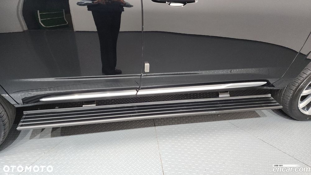 Cadillac Escalade - 5