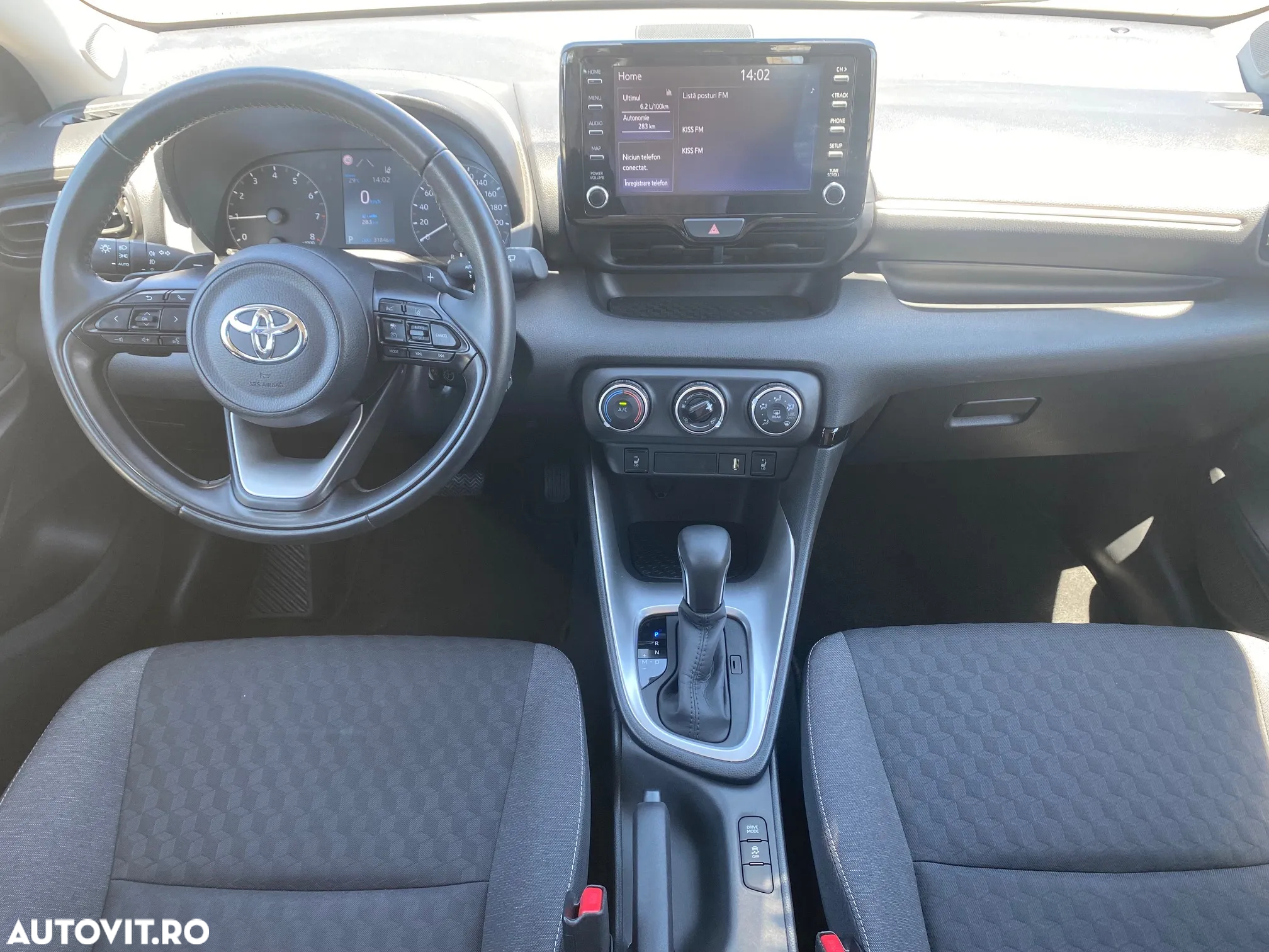 Toyota Yaris 1.5 CVT Dynamic - 10