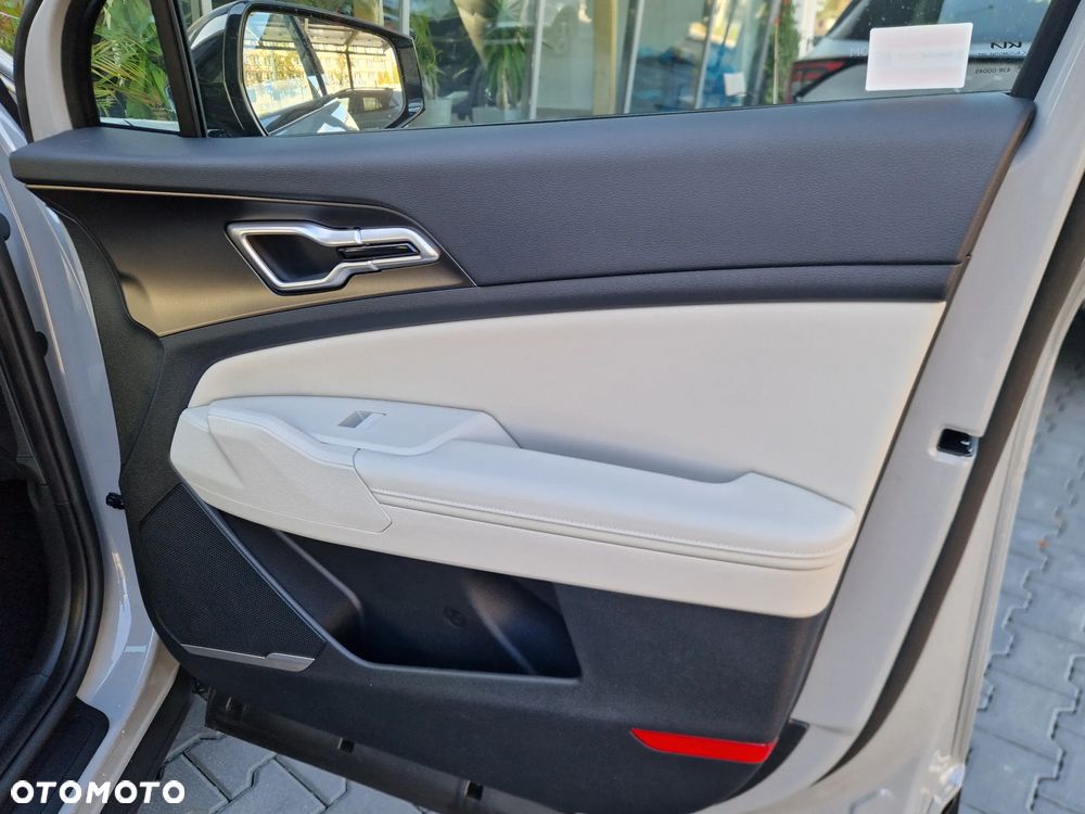 Kia Sportage 1.6 T-GDI HEV Black Edition 2WD - 16
