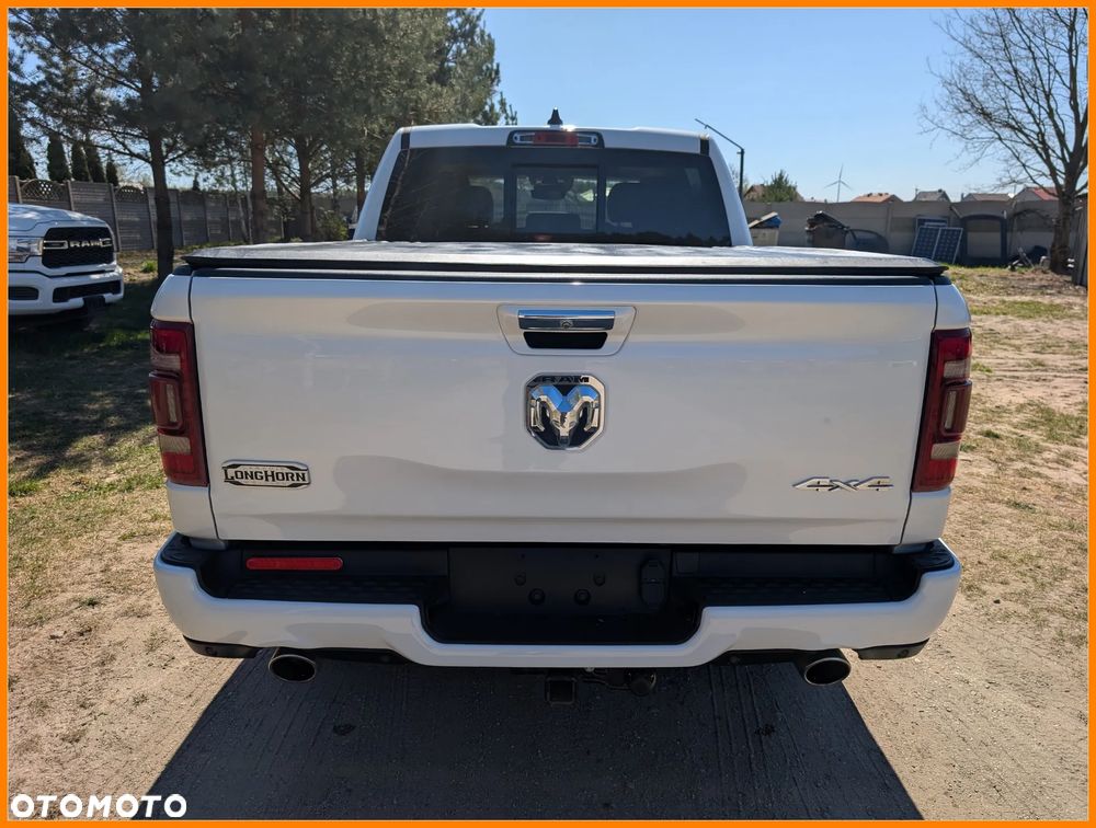 RAM 1500 Crew Cab Longhorn - 4