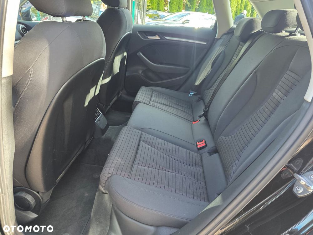 Audi A3 Sportback 2.0 TDI quattro - 24