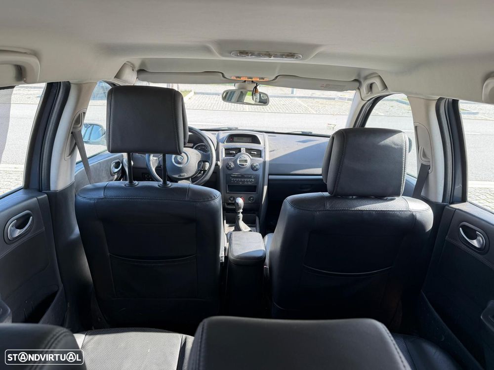 Renault Mégane Break 1.5 dCi Confort - 4