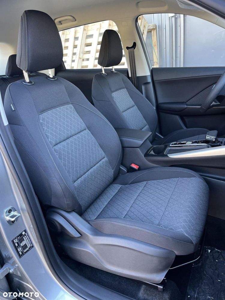 MG ZS Hybrid+ - 24