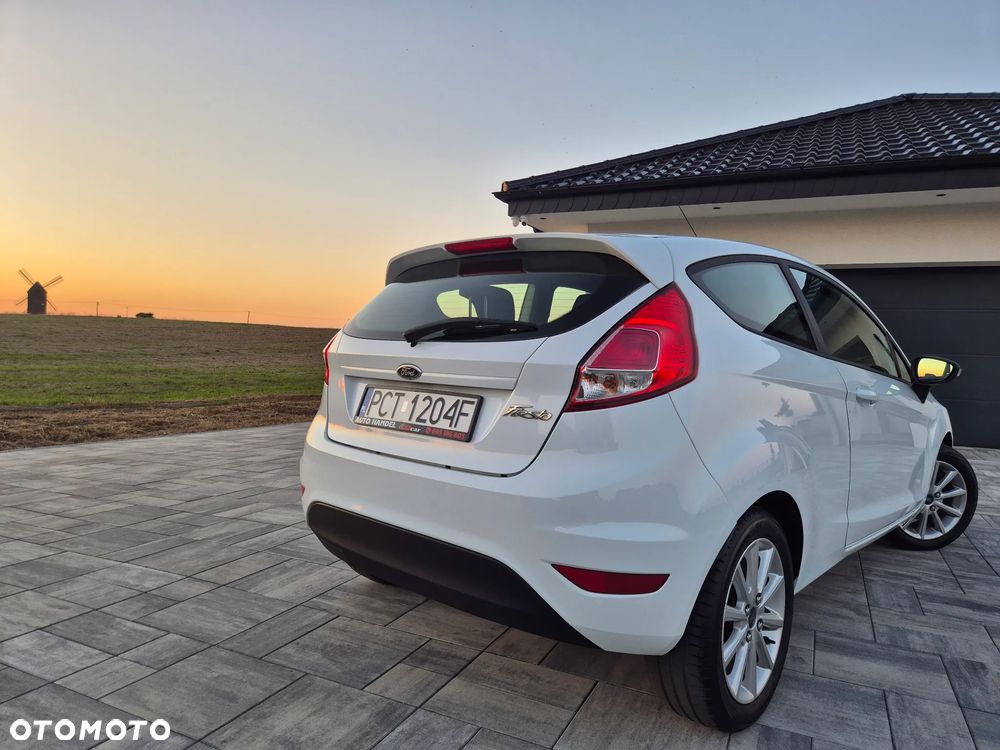 Ford Fiesta 1.25 Celebration - 19