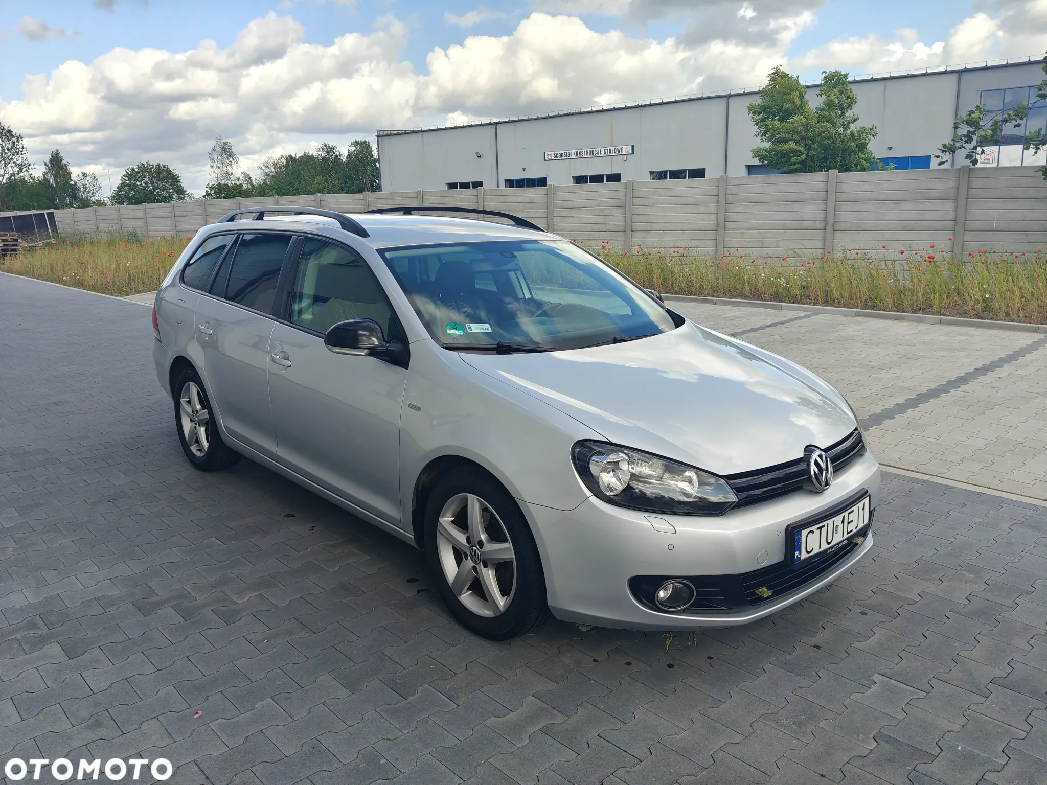 Volkswagen Golf 1.6 TDI DPF DSG MATCH - 8