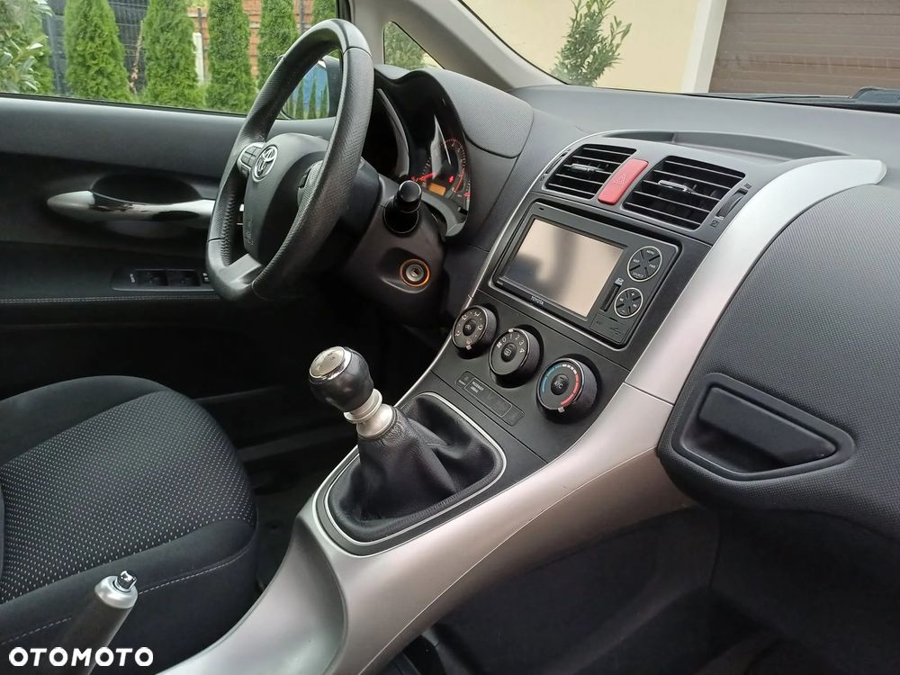Toyota Auris 1.6 Valvematic Life - 23