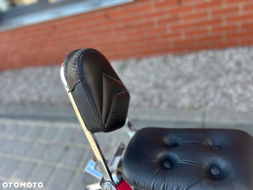 Suzuki Intruder - 24