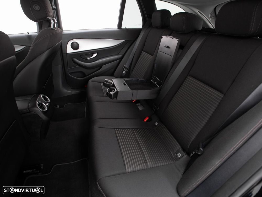 Mercedes-Benz E 300 de 9G-TRONIC Exclusive - 11