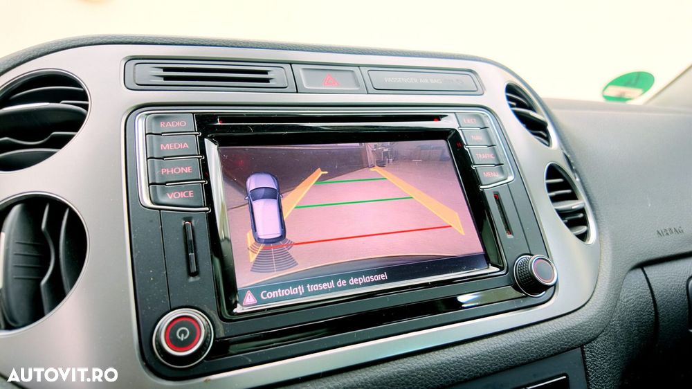 Volkswagen Tiguan - 16