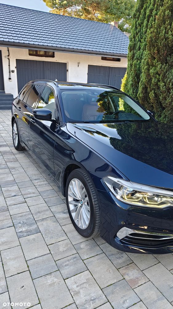 BMW Seria 5 2019 photo 2