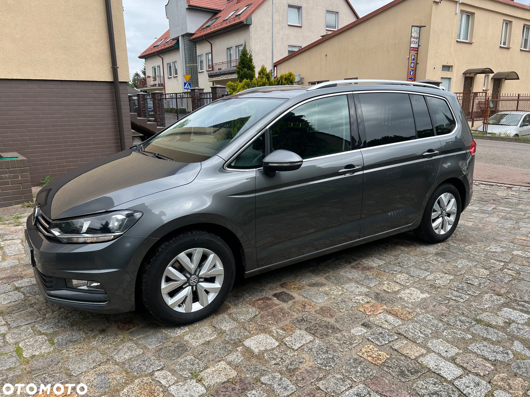 Volkswagen Touran 1.4 TSI BMT Highline - 2