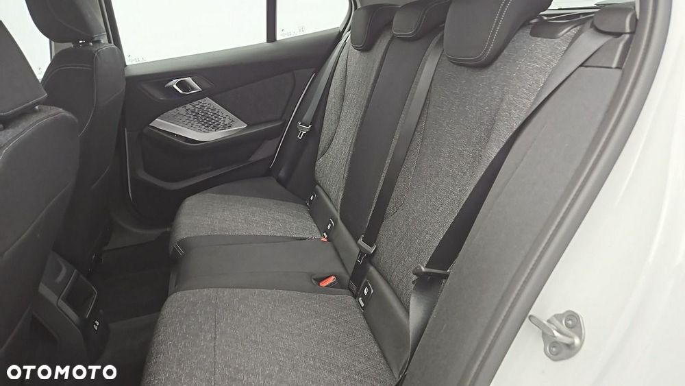 BMW Seria 1 120 mHEV - 20