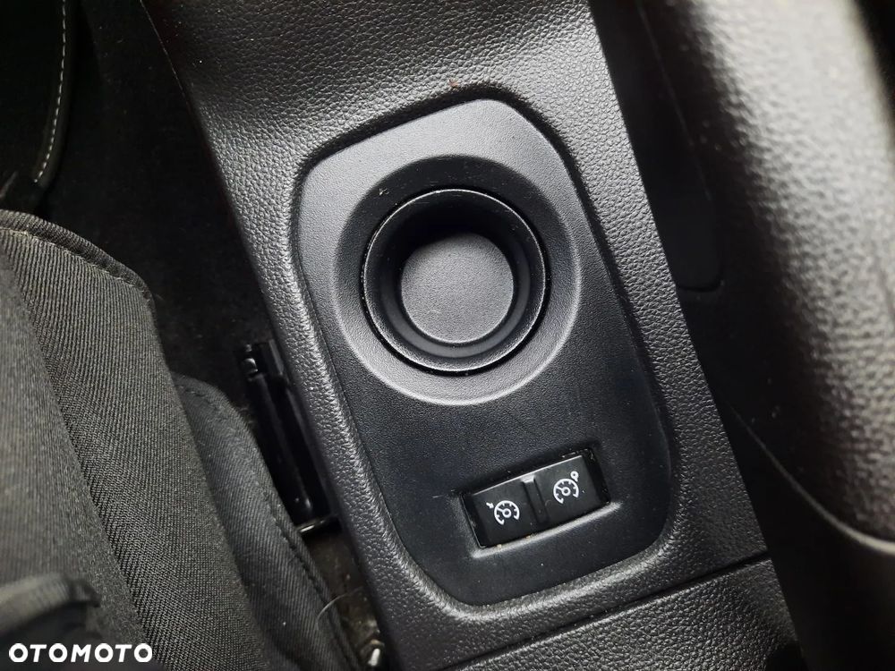 Dacia Duster SCe 115 2WD Essential - 38