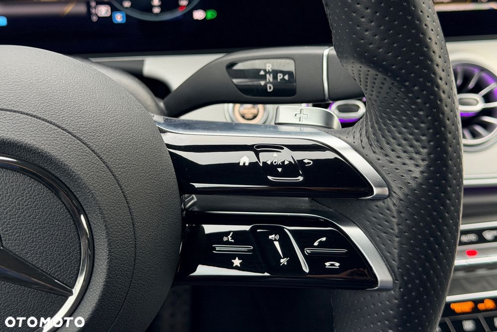 Mercedes-Benz CLS 220 d AMG - 8