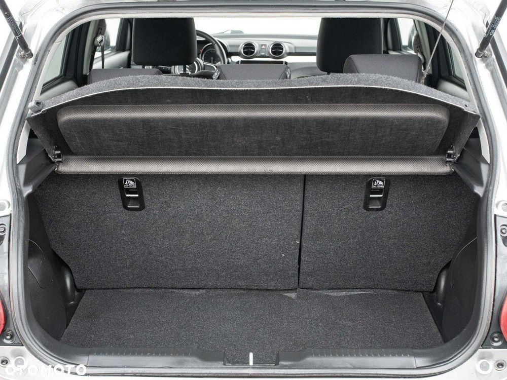 Suzuki Swift 1.2 SHVS Premium Plus - 24