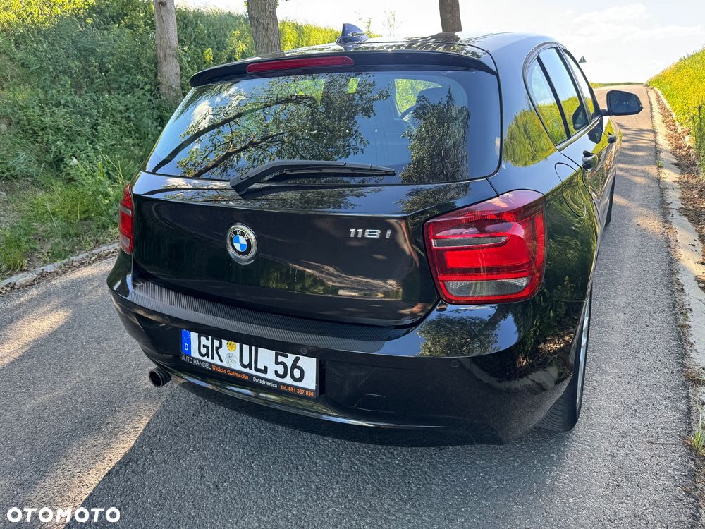 BMW Seria 1 118i - 12