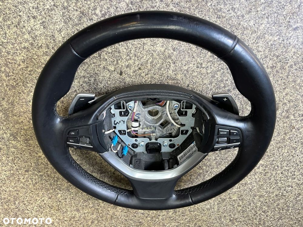 Kierownica kierka LOPATKI blenda multifunkcja skora czarna BMW F11 F10 - 2