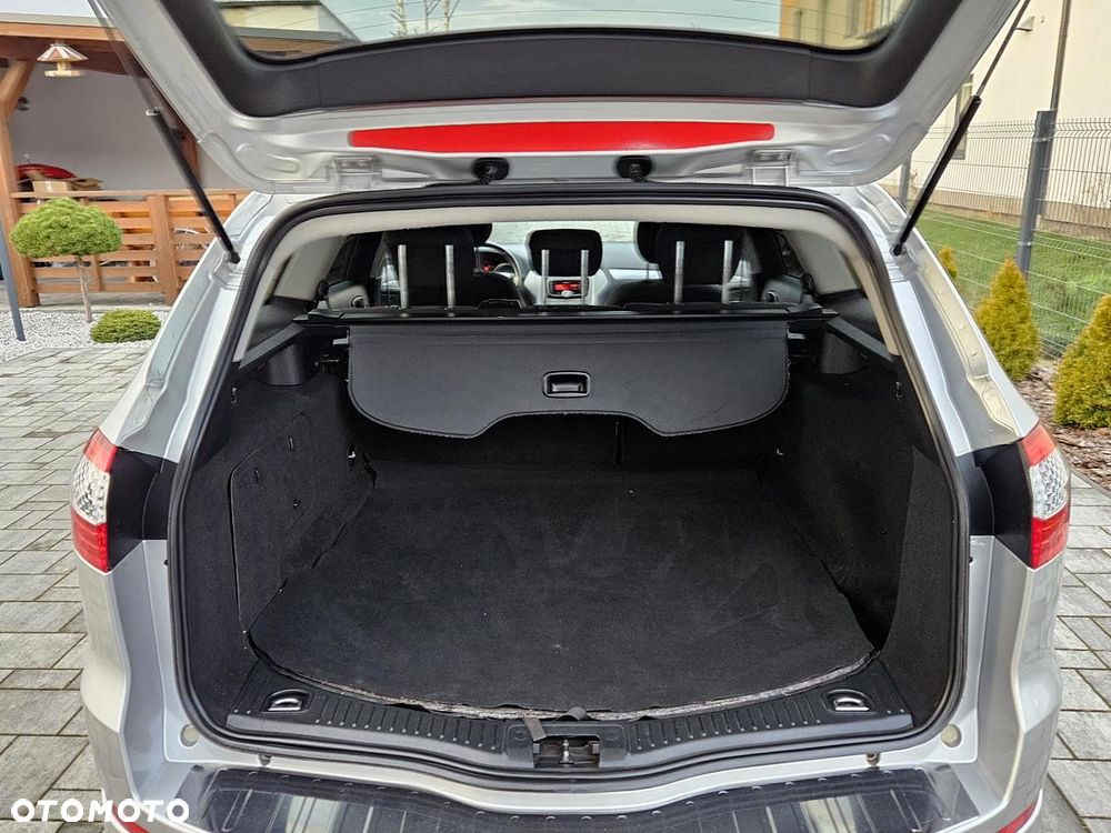 Ford Mondeo 2.0 TDCi Champions Edition - 20