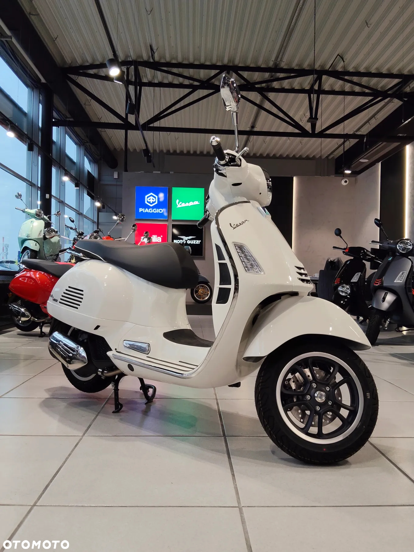 Vespa GTS - 2