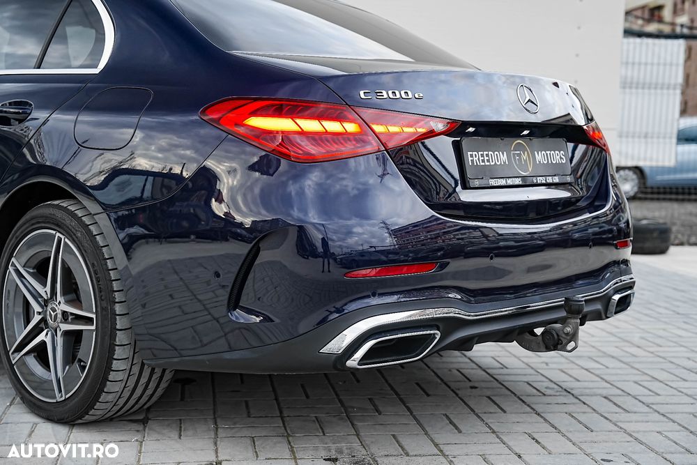 Mercedes-Benz C 300 e 9G-TRONIC AMG Line - 17