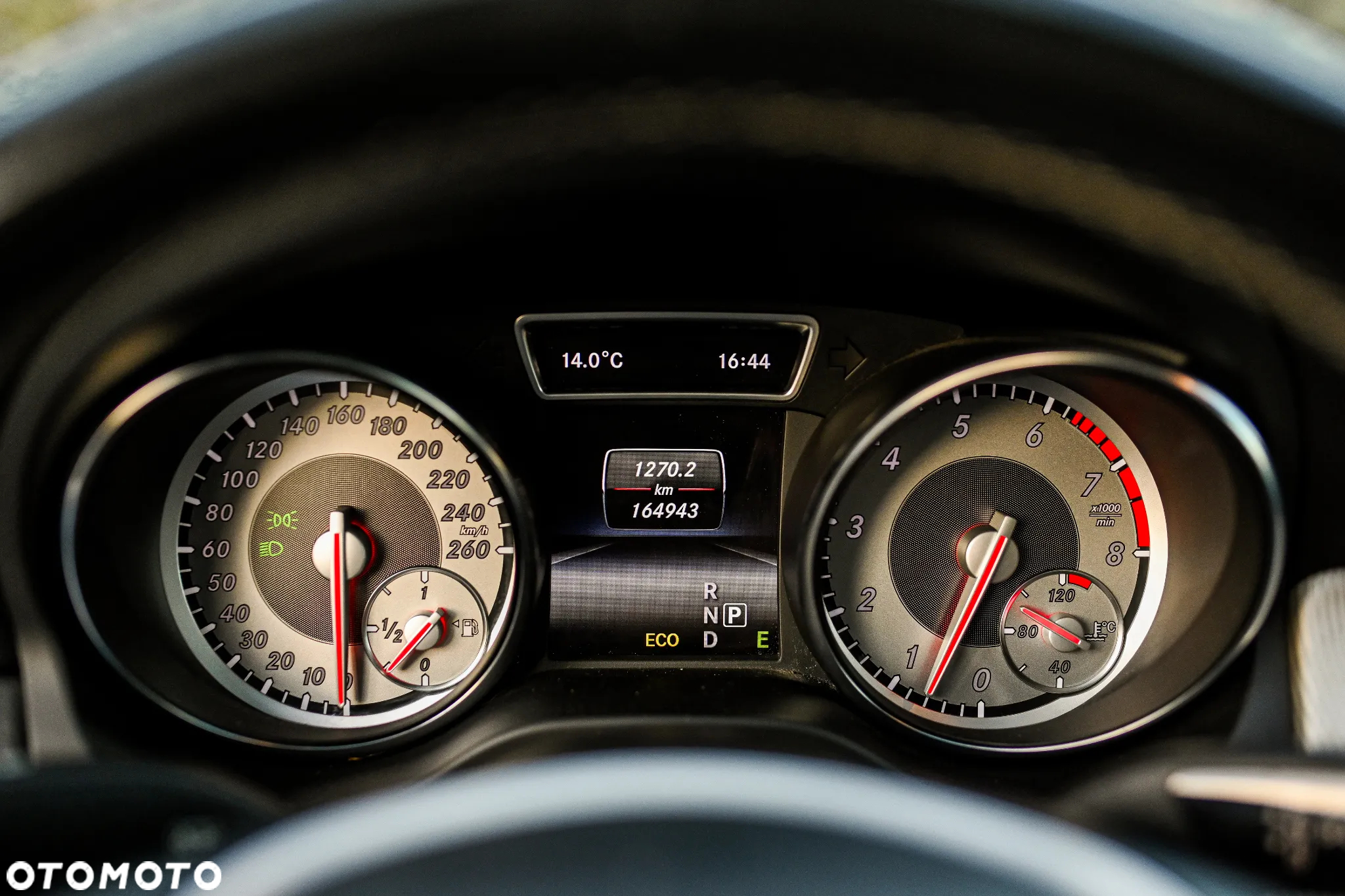 Mercedes-Benz CLA 180 7G-DCT - 25