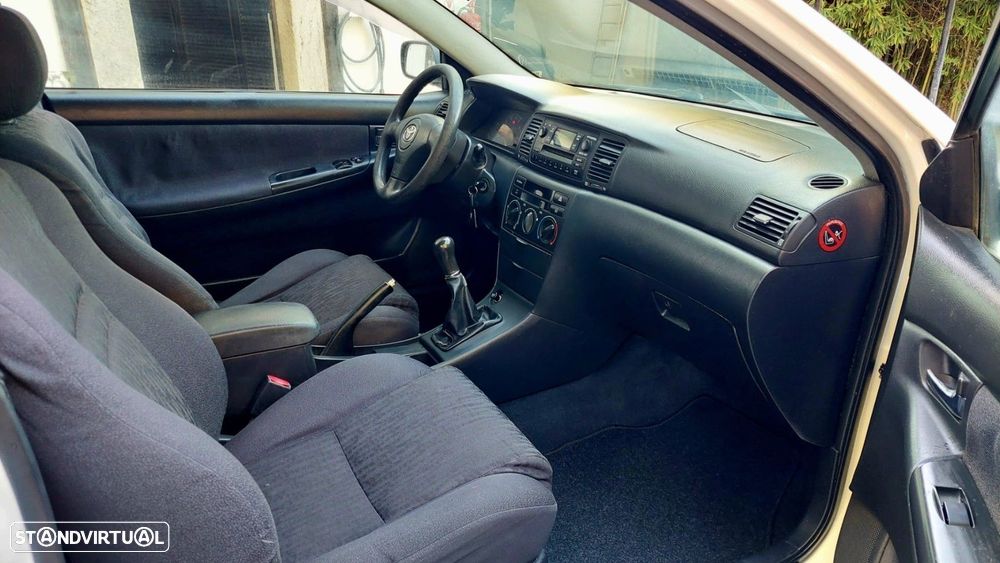 Toyota Corolla 2.0 D-4D - 10