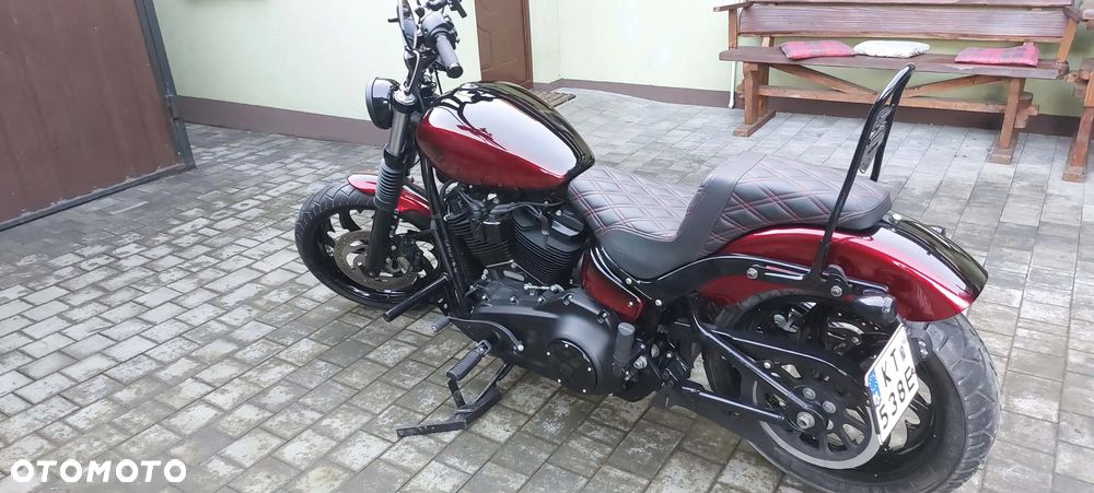 Harley-Davidson Softail Street Bob - 8