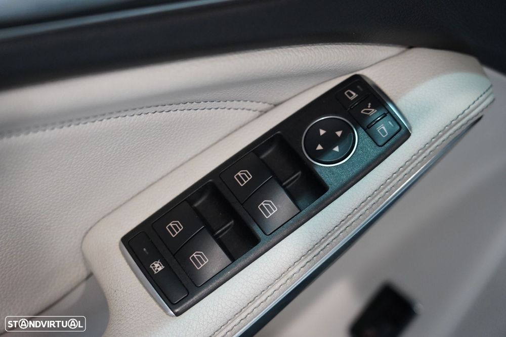 Mercedes-Benz GLA 180 CDi Urban - 21