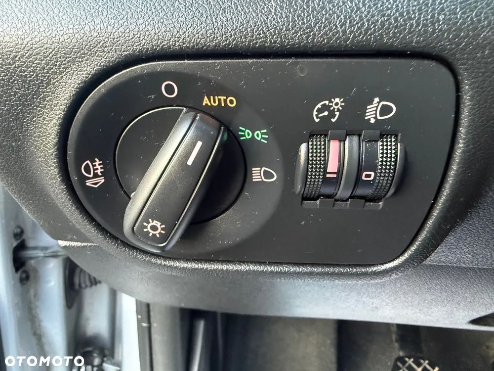 Audi A1 Sportback 1.4 TDI (ultra) sport - 17