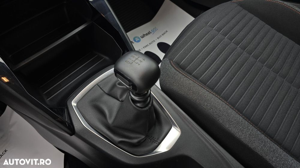 Peugeot 2008 1.5 BlueHDI STT Active - 17