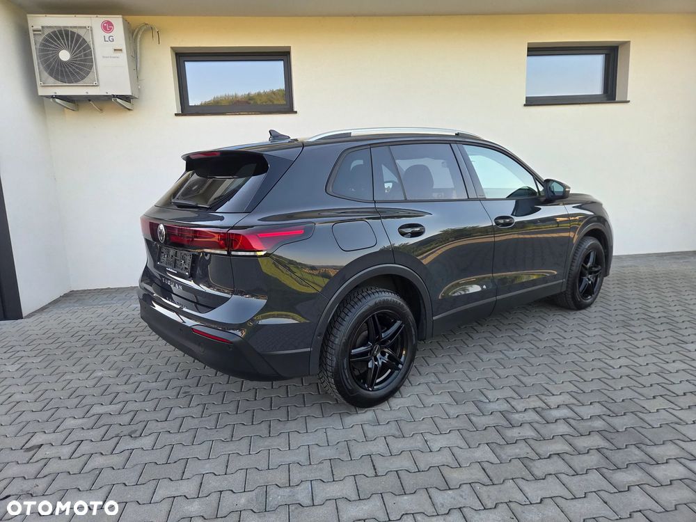 Volkswagen Tiguan - 20